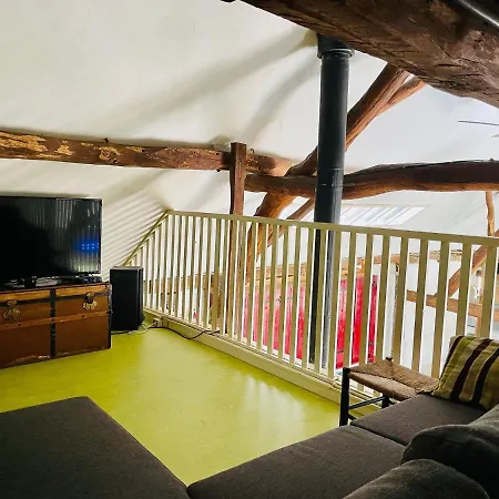 Spacious Near Forest In Stramproy